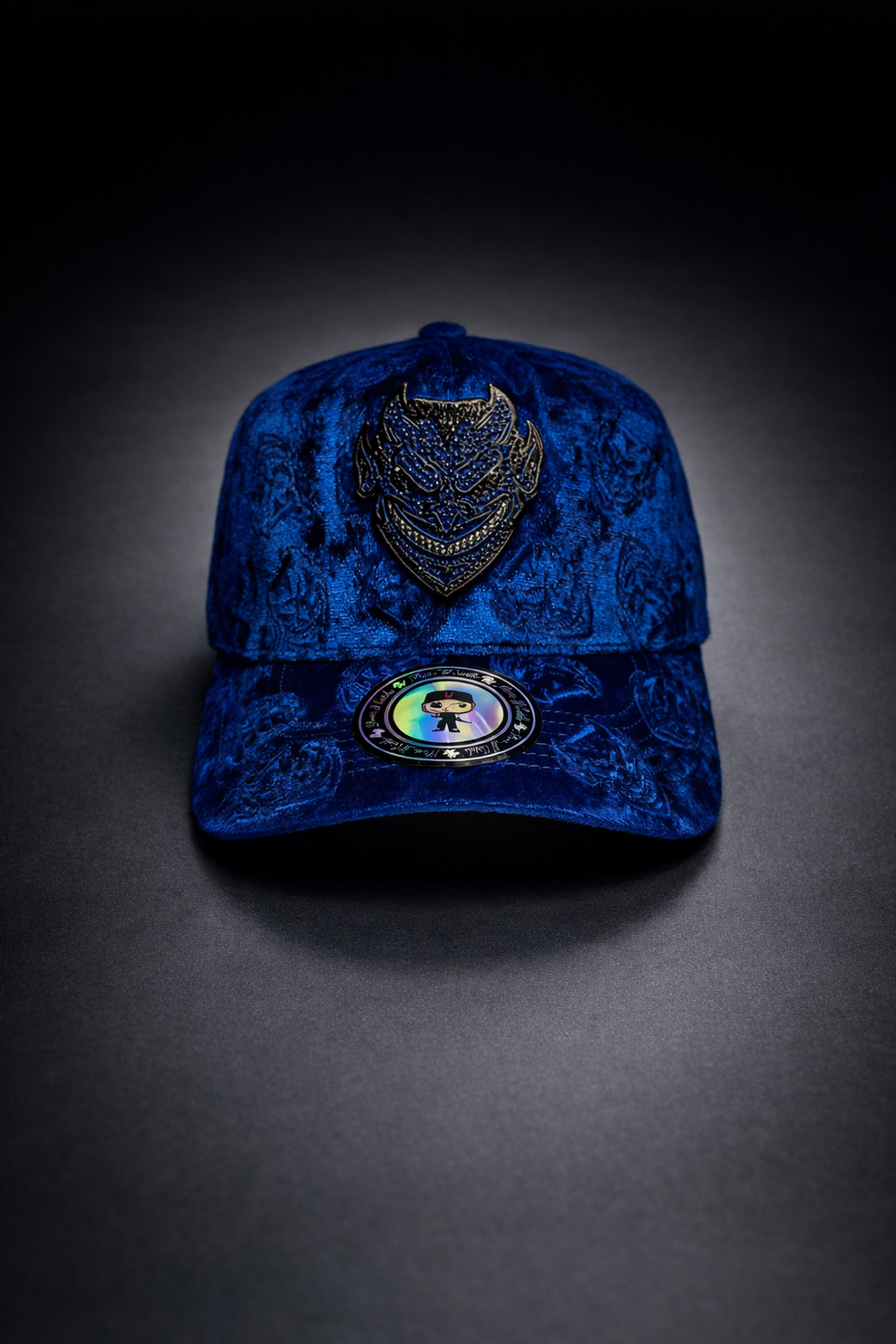 LUCIFER V2 blue velvet snapbac