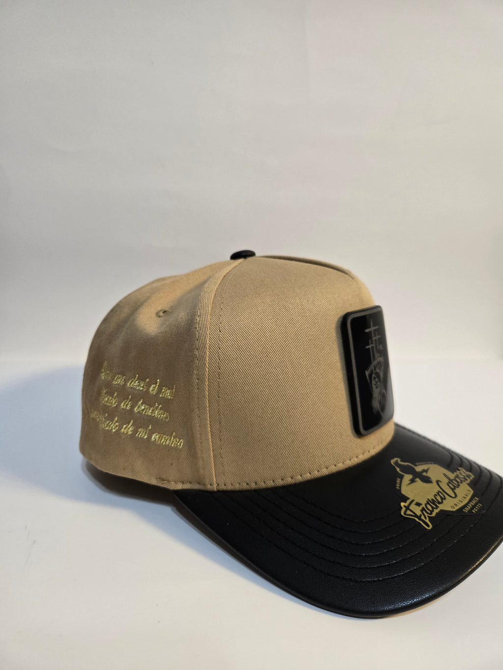 Santa muerte visera vinipiel