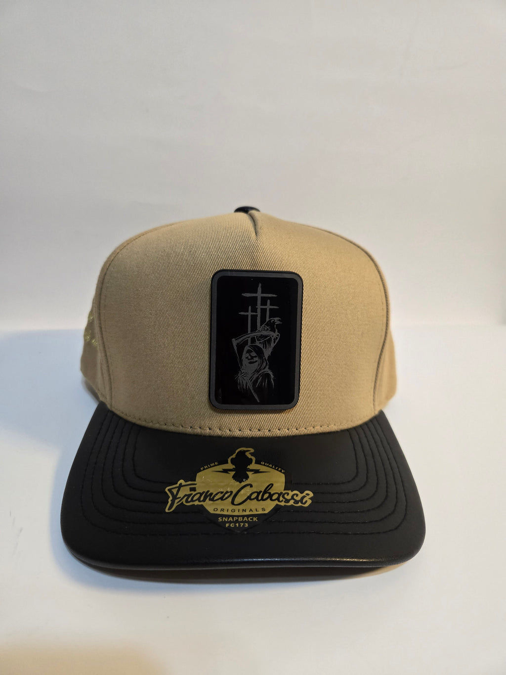 Santa muerte visera vinipiel