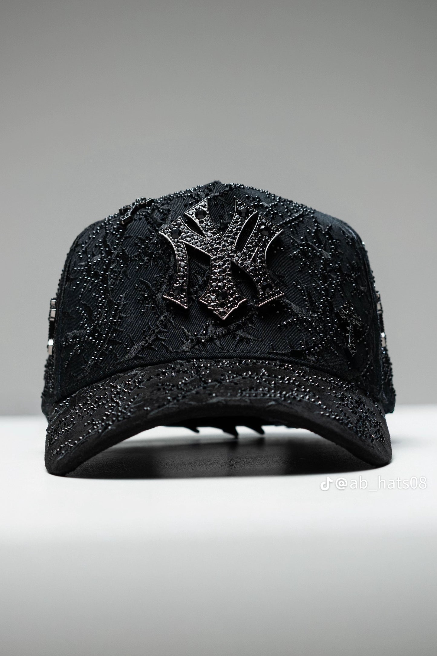NY THORNED 24K BLACK GOLD” fullset