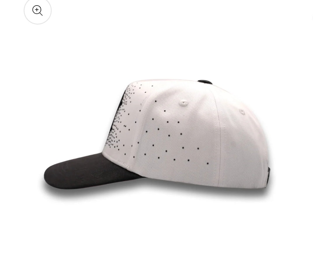 AMR 4 LETRAS WHITE