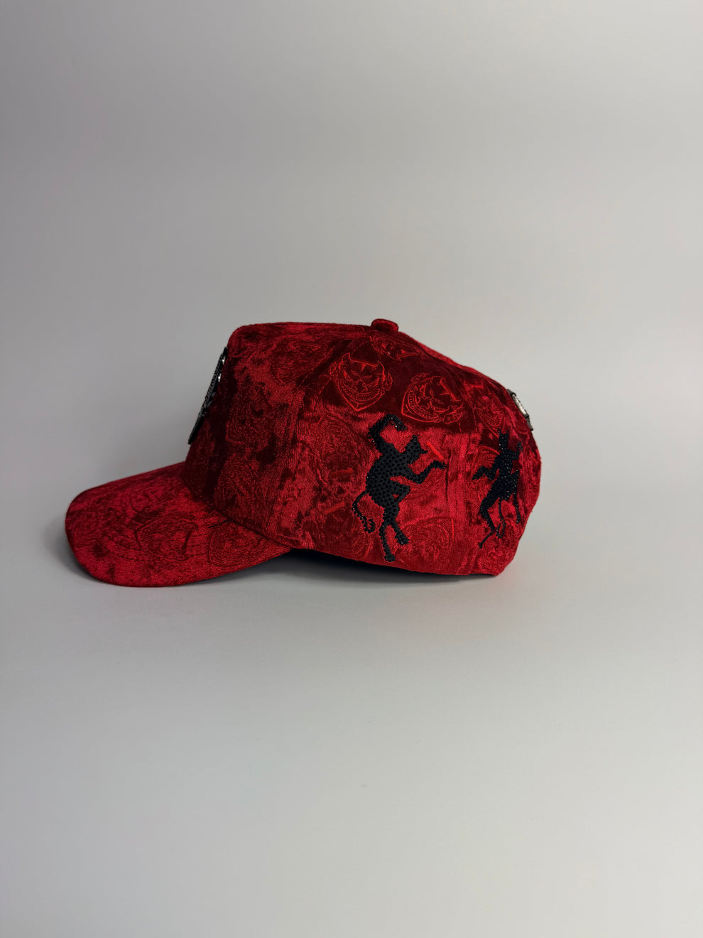 Lucufer red