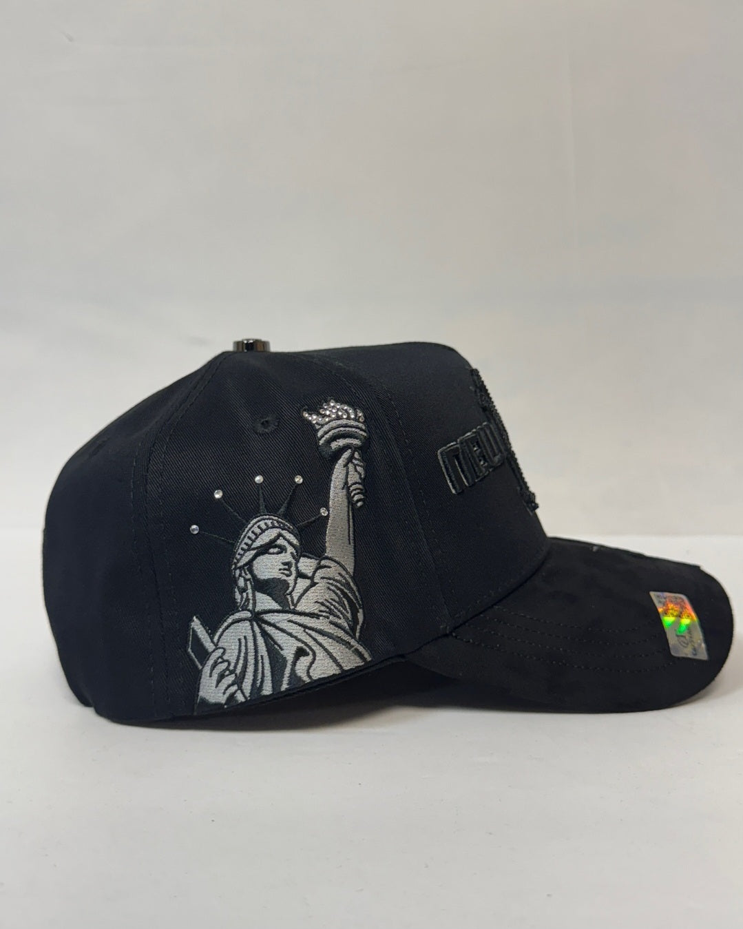 Caps fans Ny crystal black