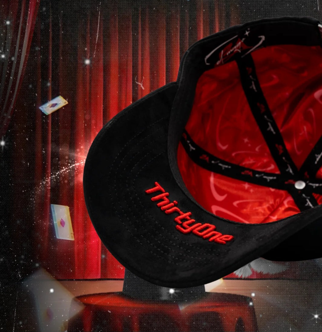 THIRTYONE HATS
EL MAGO