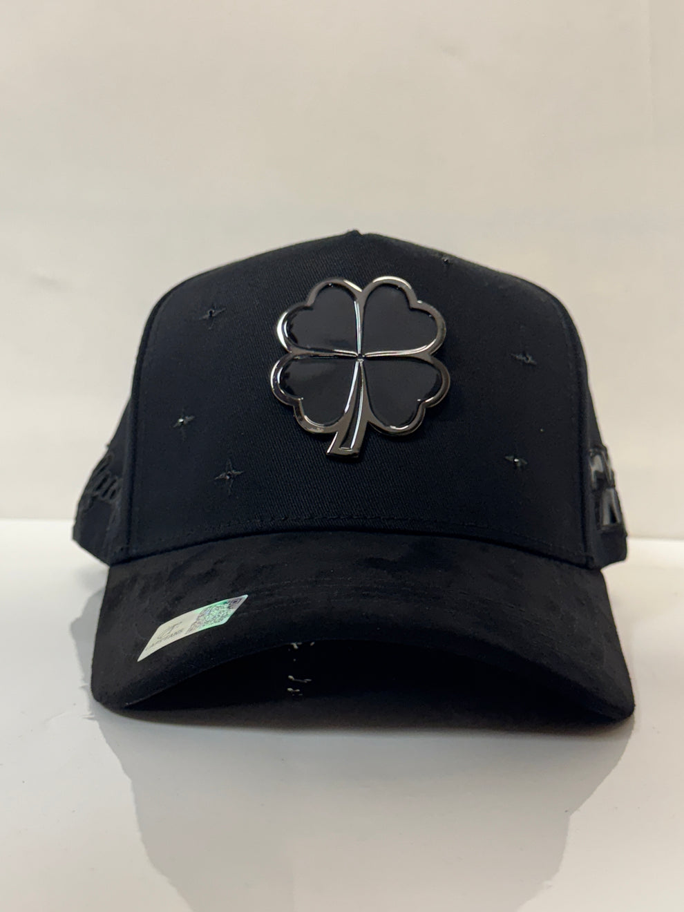Caps fans Gorra trébol all black