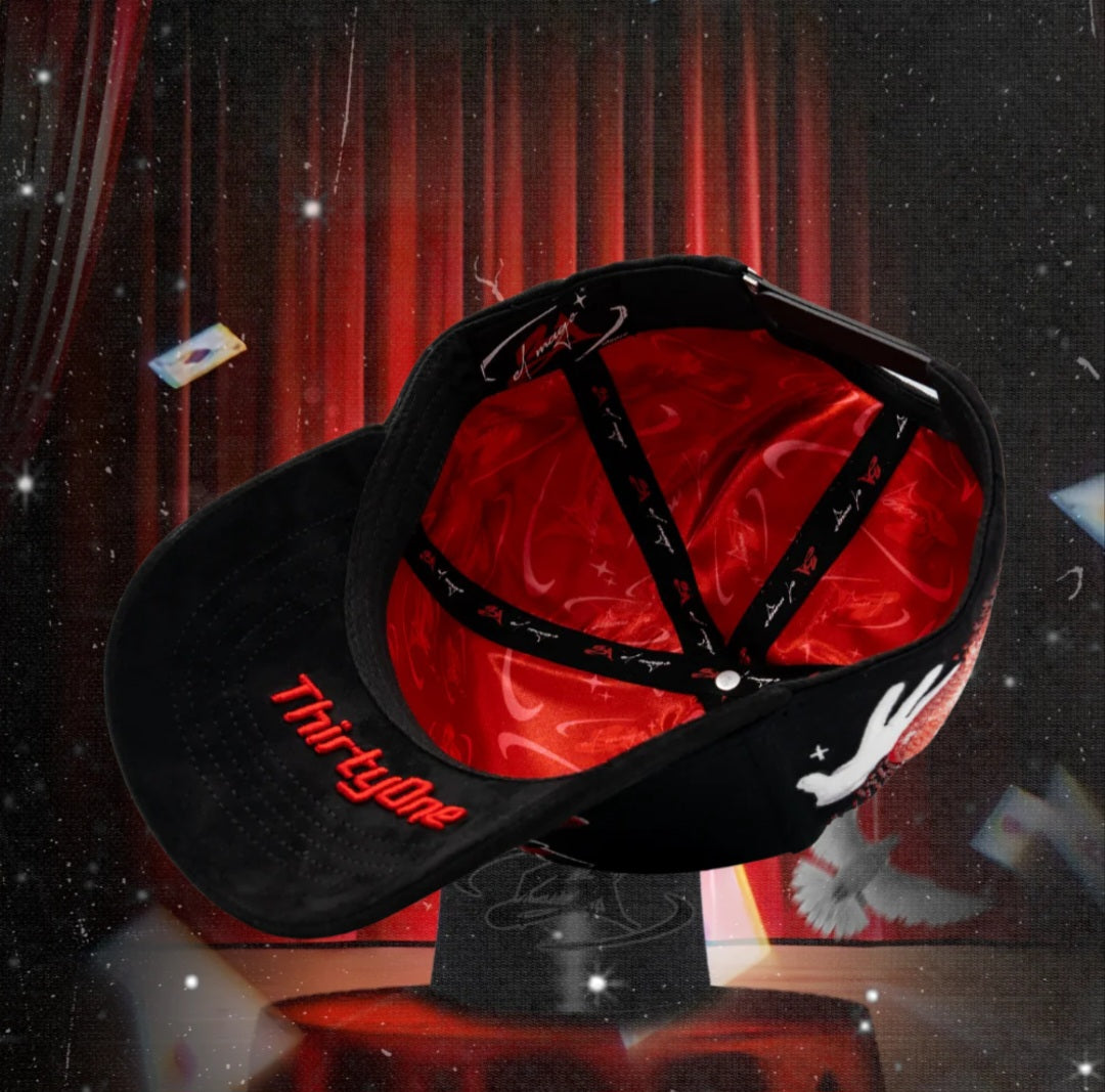 THIRTYONE HATS
EL MAGO