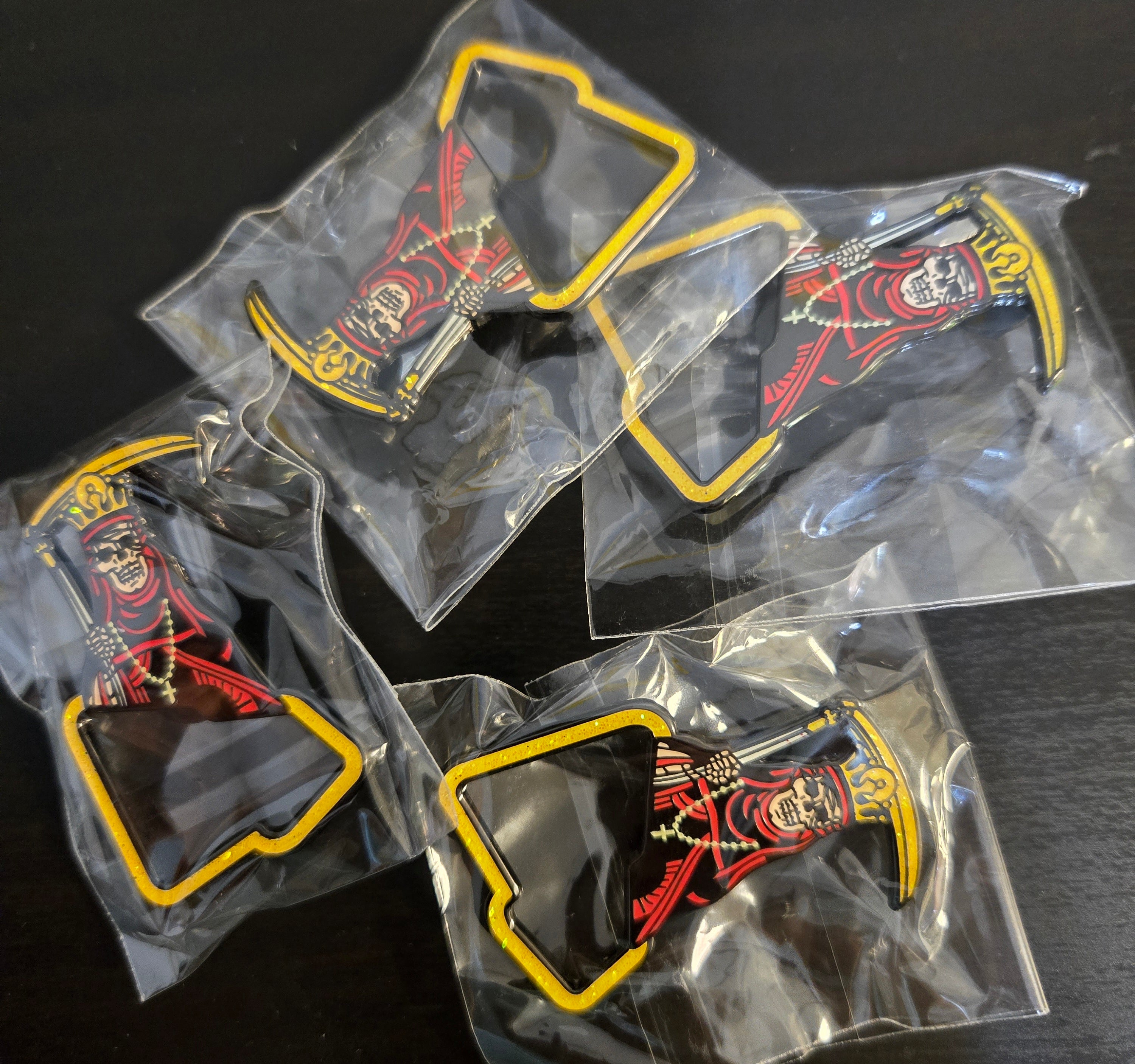 Pins santa muerte para gorras new era